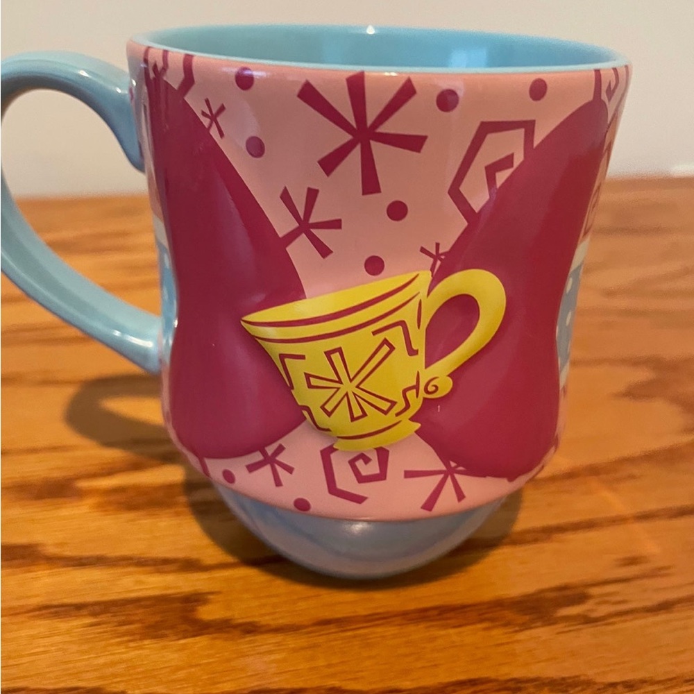 Main Street Minnie mug
